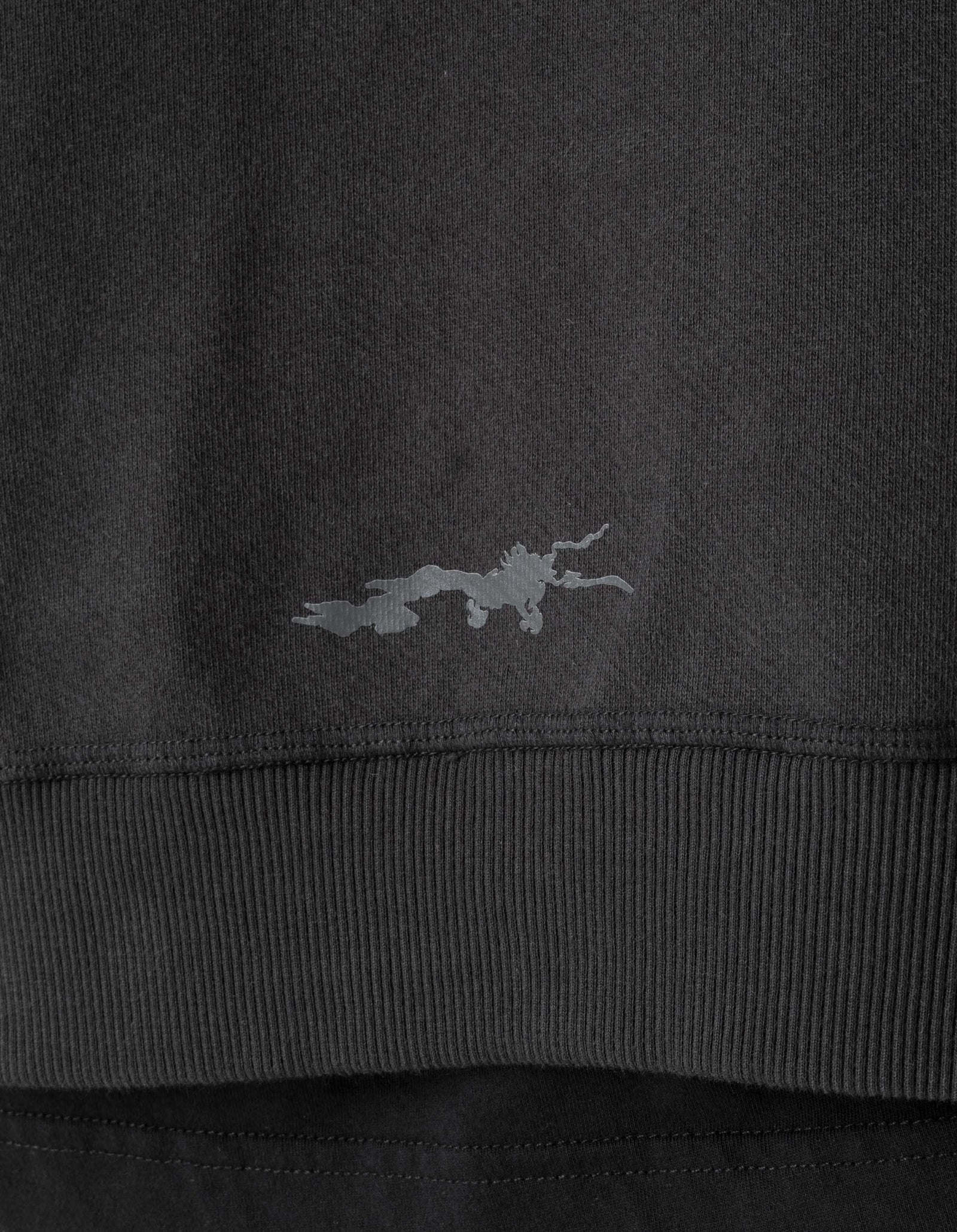 6208 Maha Reflective Hooded Sweat Black