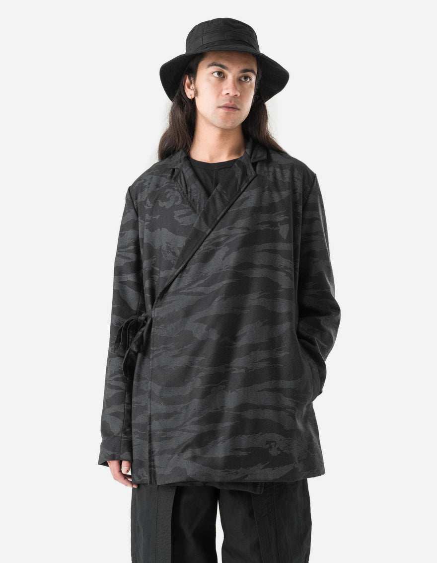 7151 Bonsai Tigerstripe Kimono Blazer Black