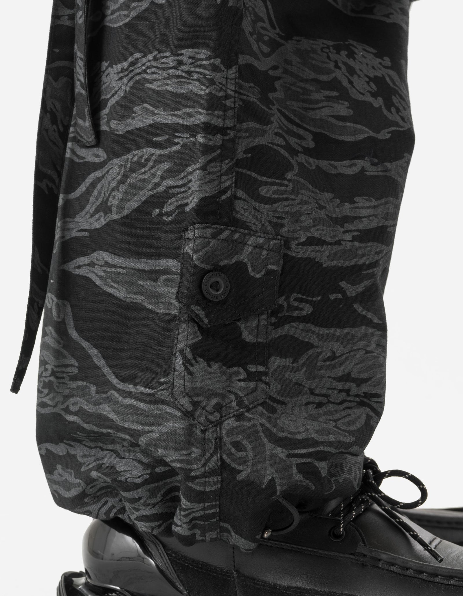 7146 Bonsai Tigerstripe Loose Snopants Subdued Night