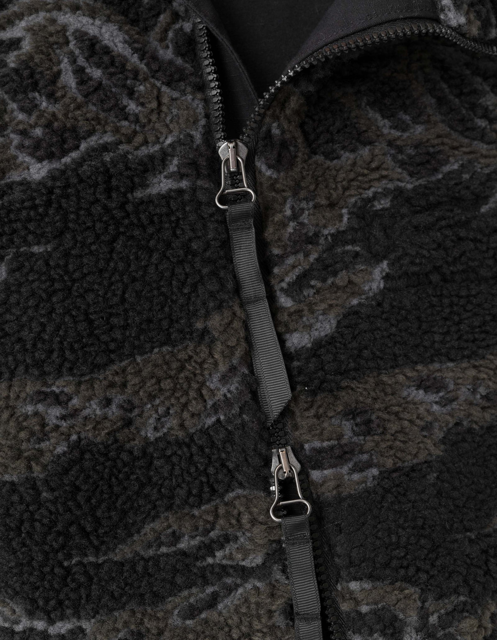 7275 Camo Asym Sherpa Fleece Jacket Subdued Night