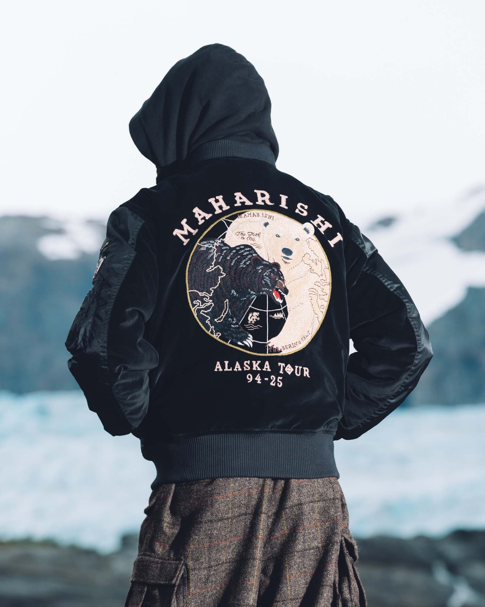 maharishi ジャケット　刺繍 Maharishi Men's Duality Panther MA1 Flight Jacket in Olive Maharishi