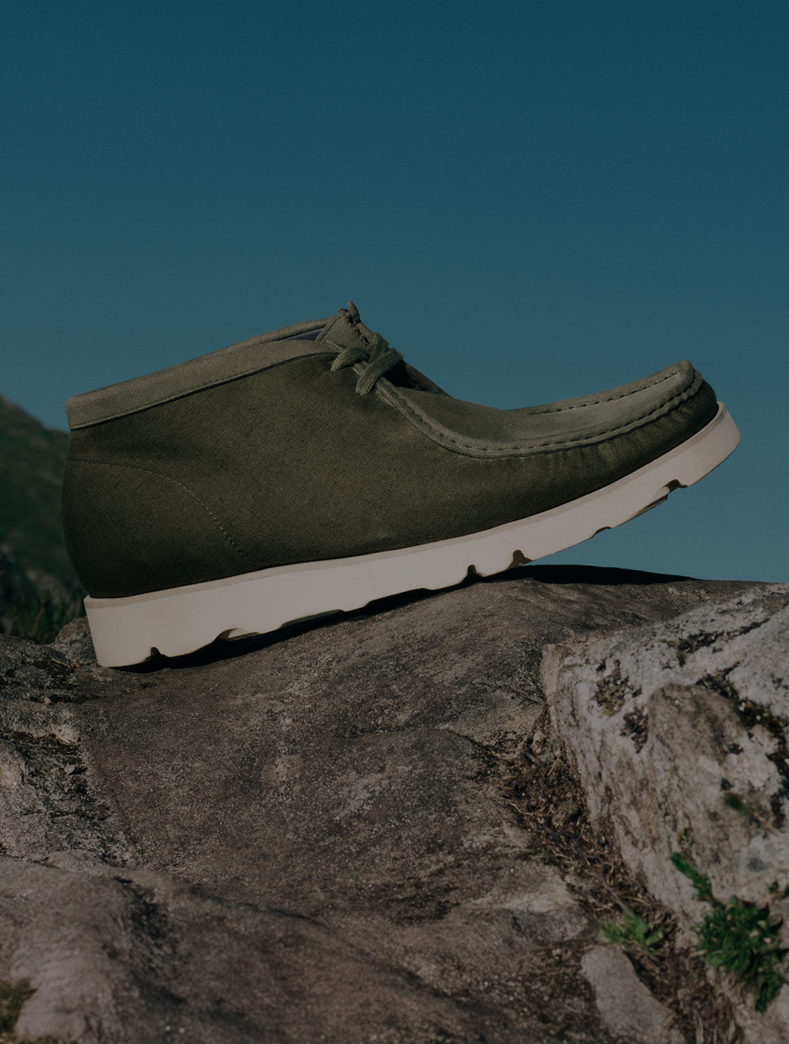 FOOTWEAR