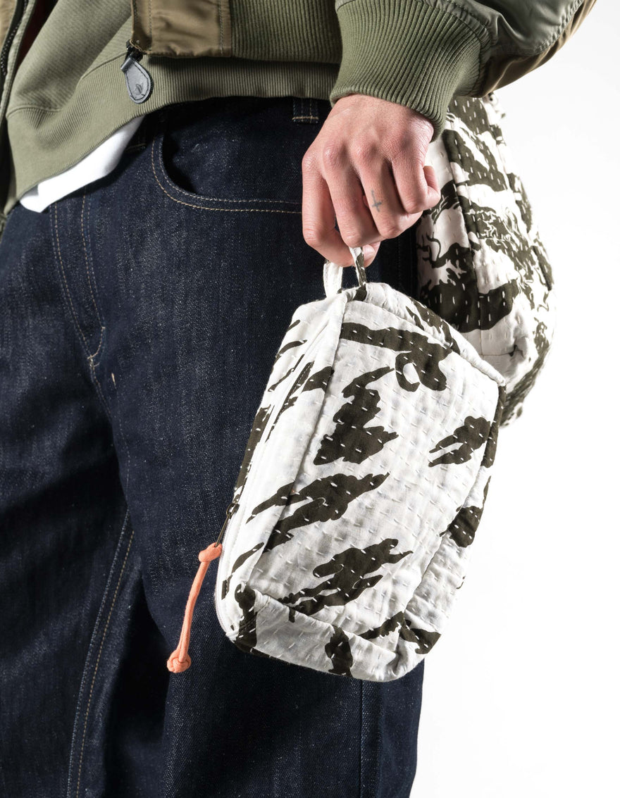 7332 Tigerstripe Travel Pouch Ecru/Olive