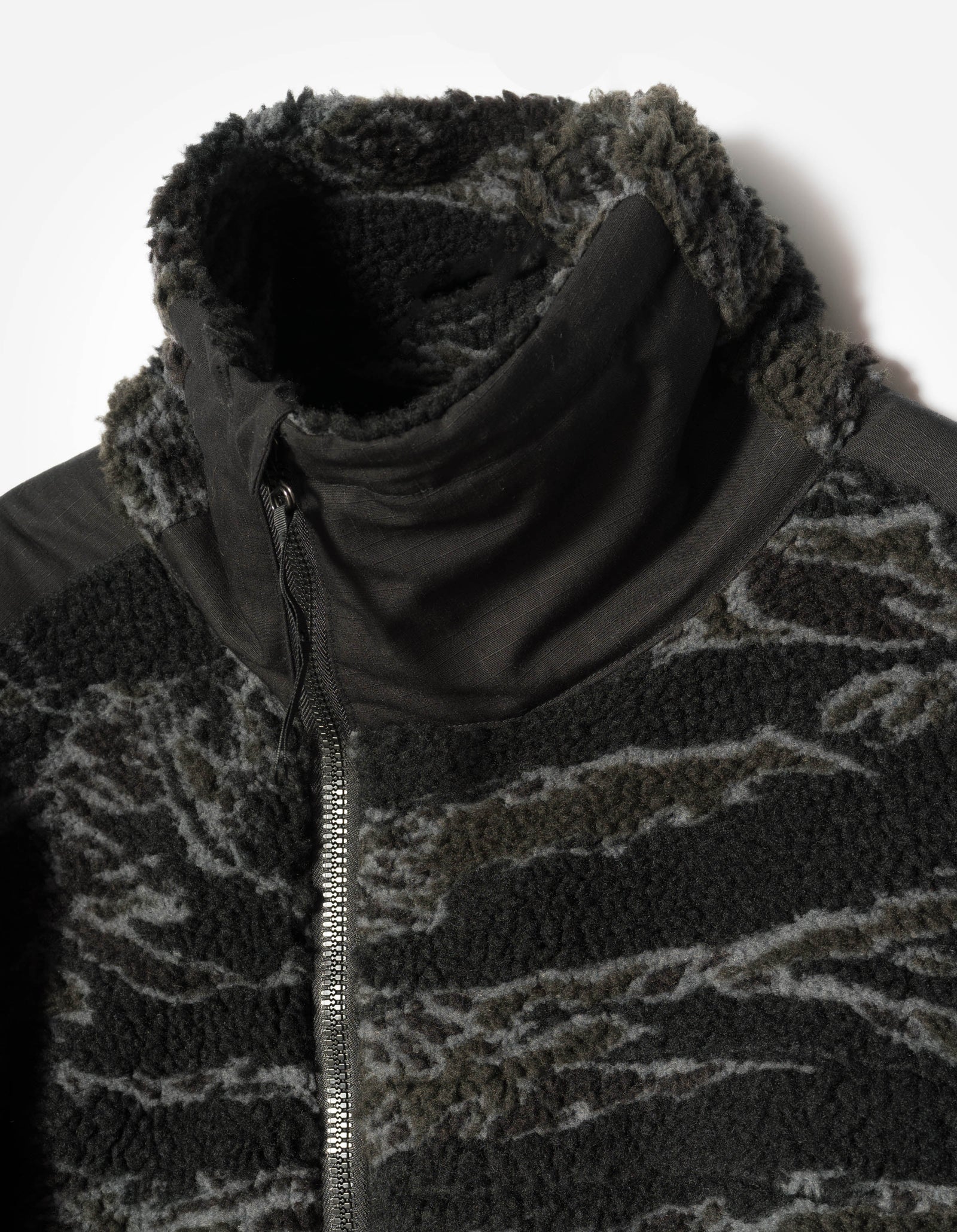 7275 Camo Asym Sherpa Fleece Jacket Subdued Night