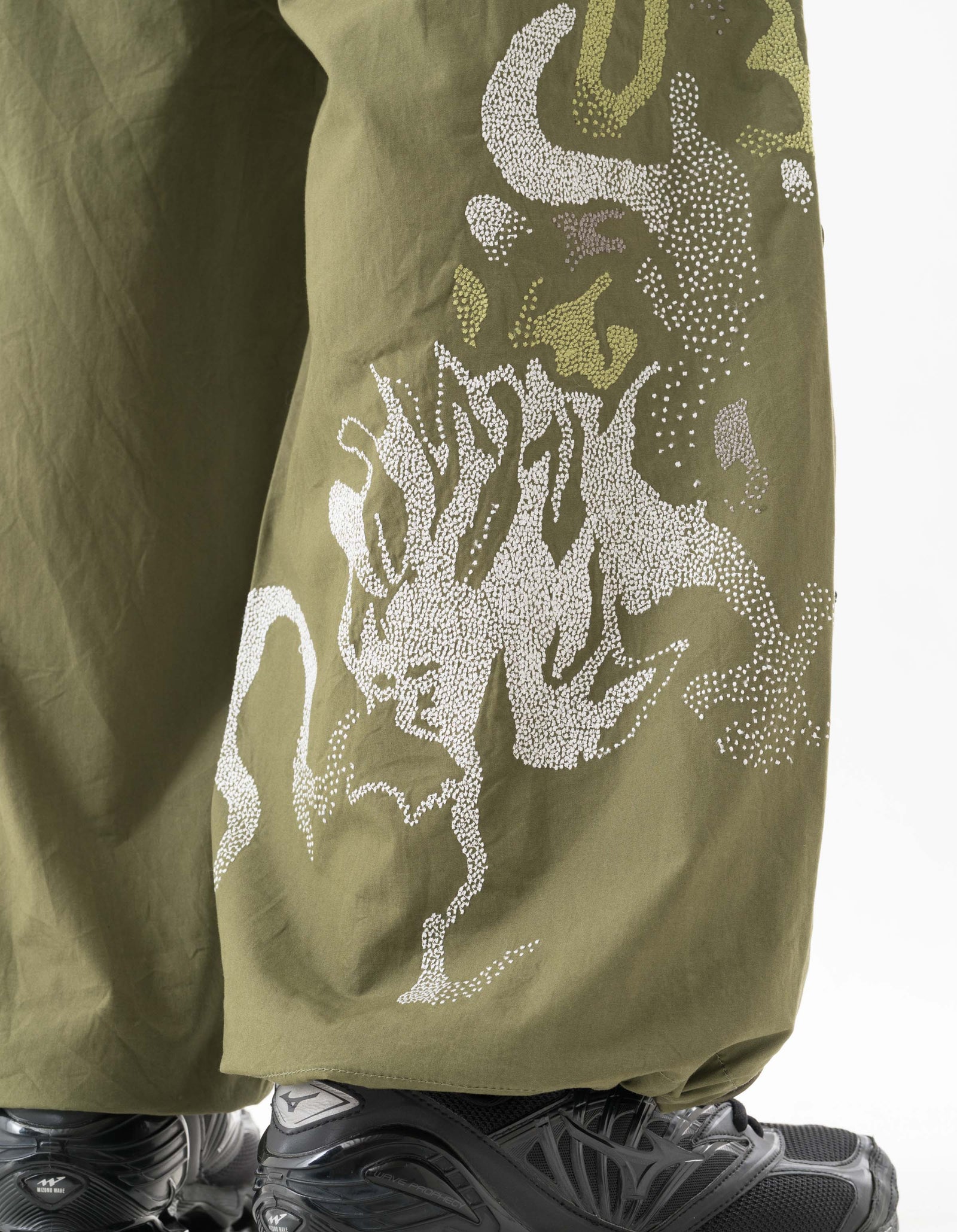7082 Pointillist Dragon Embroidered Snopants® Olive OG-107F