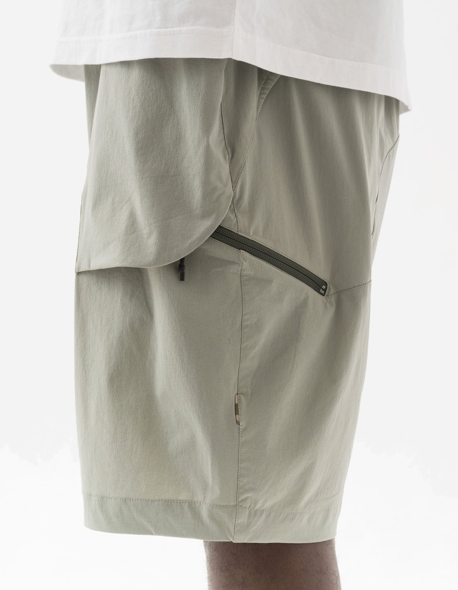 6042 Recycled Nylon Cargo Shorts Sage