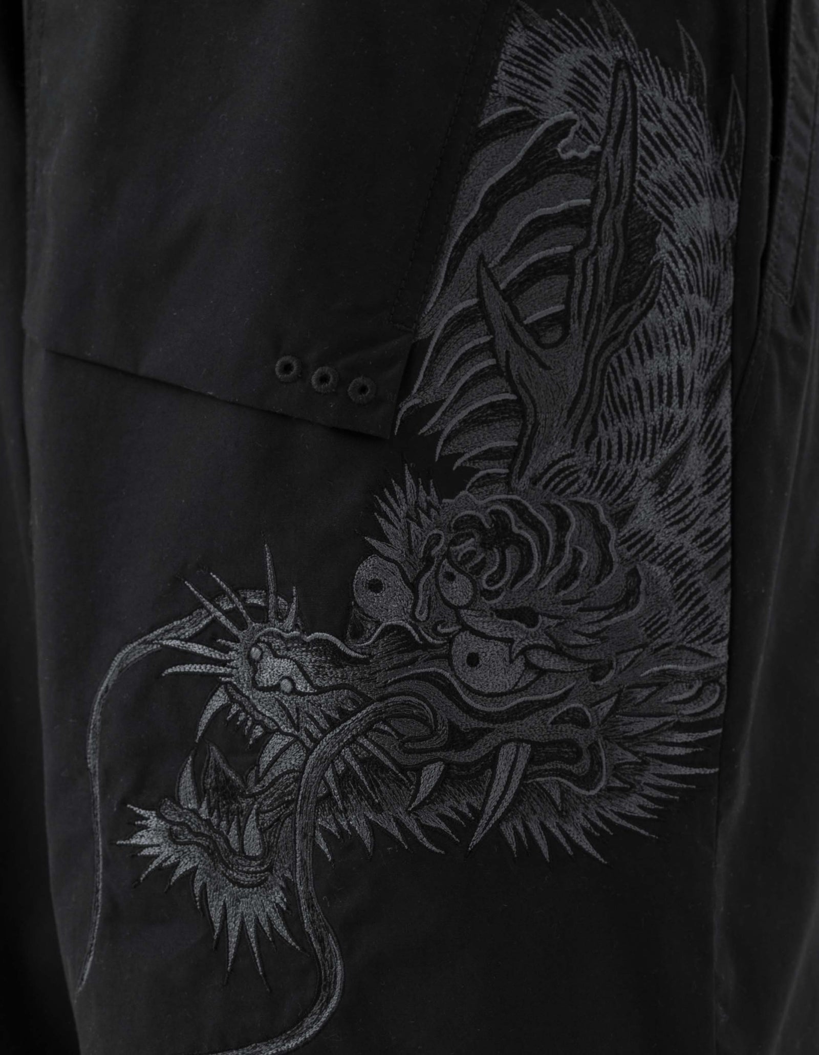 6094 Tiger Dragon Loose Snoshorts Black Tonal