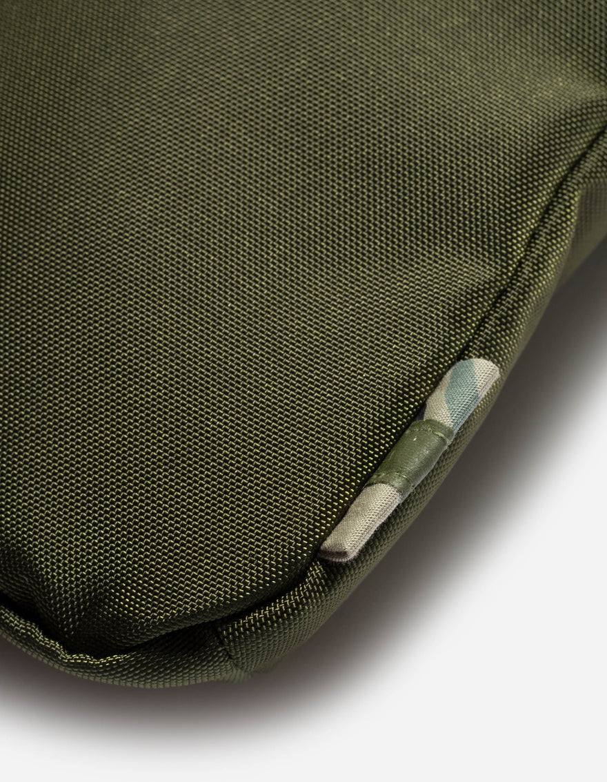 2222 M.A.L.I.C.E Snobag Olive