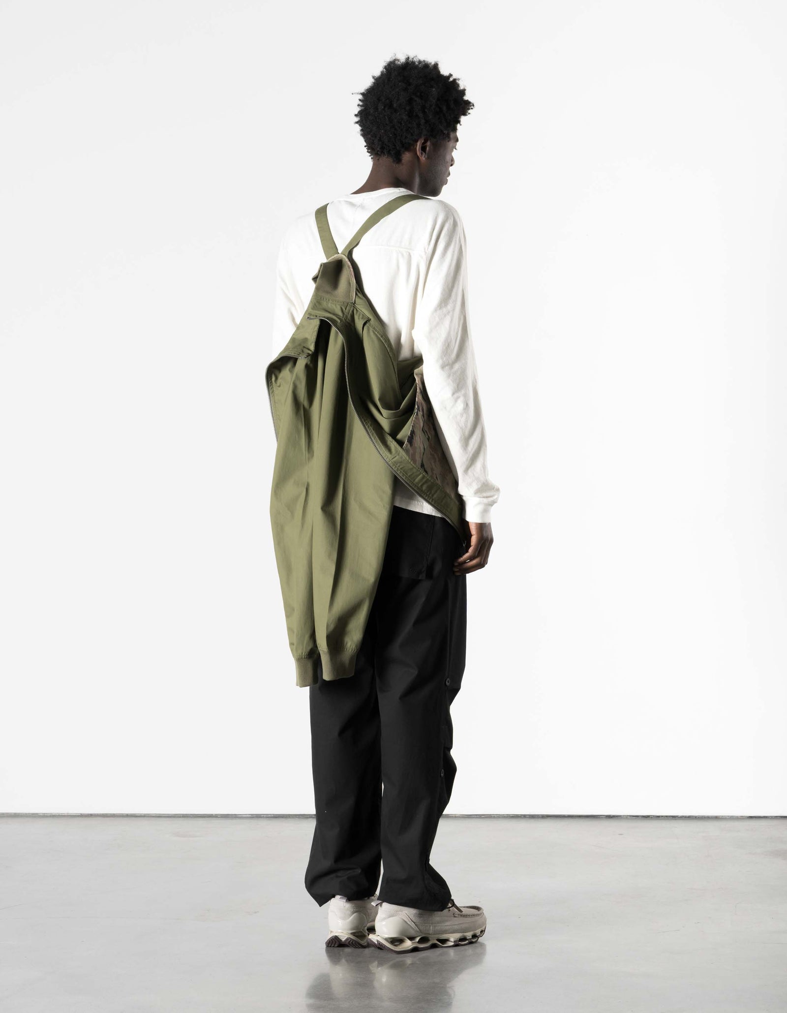 7211 Asym Woven Track Top Olive OG-107F