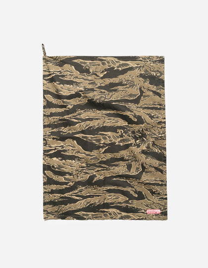 7269 MAHA BBQ Cook Out Tea Towel Mint Gold
