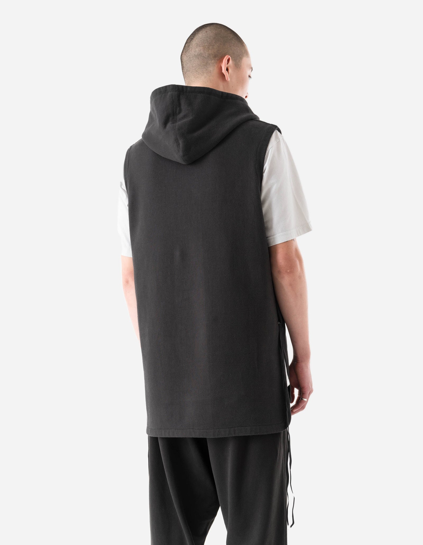 7270 Hooded Prayer Gilet Black