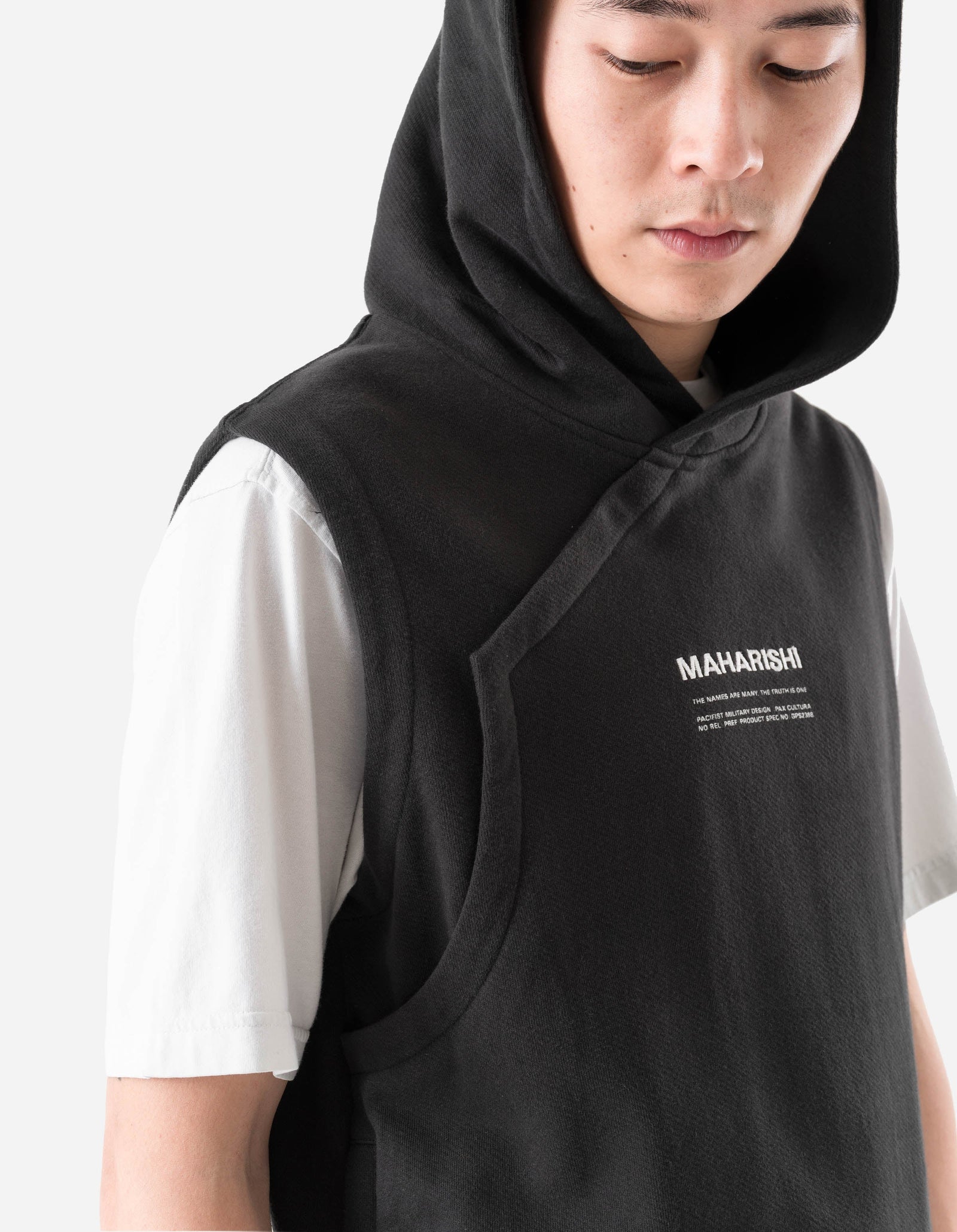 7270 Hooded Prayer Gilet Black