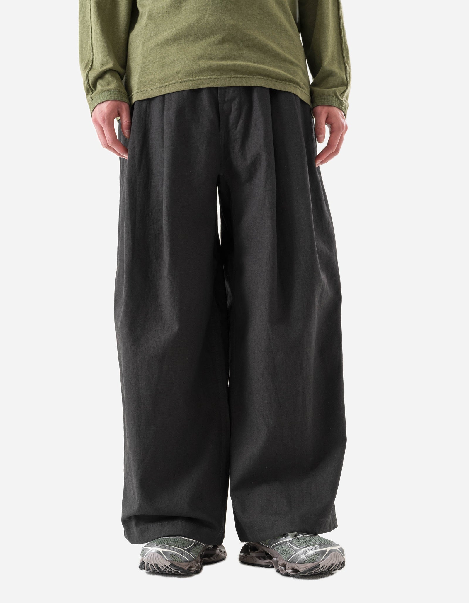 7319 Hemp Ripstop Pleated Trousers Black