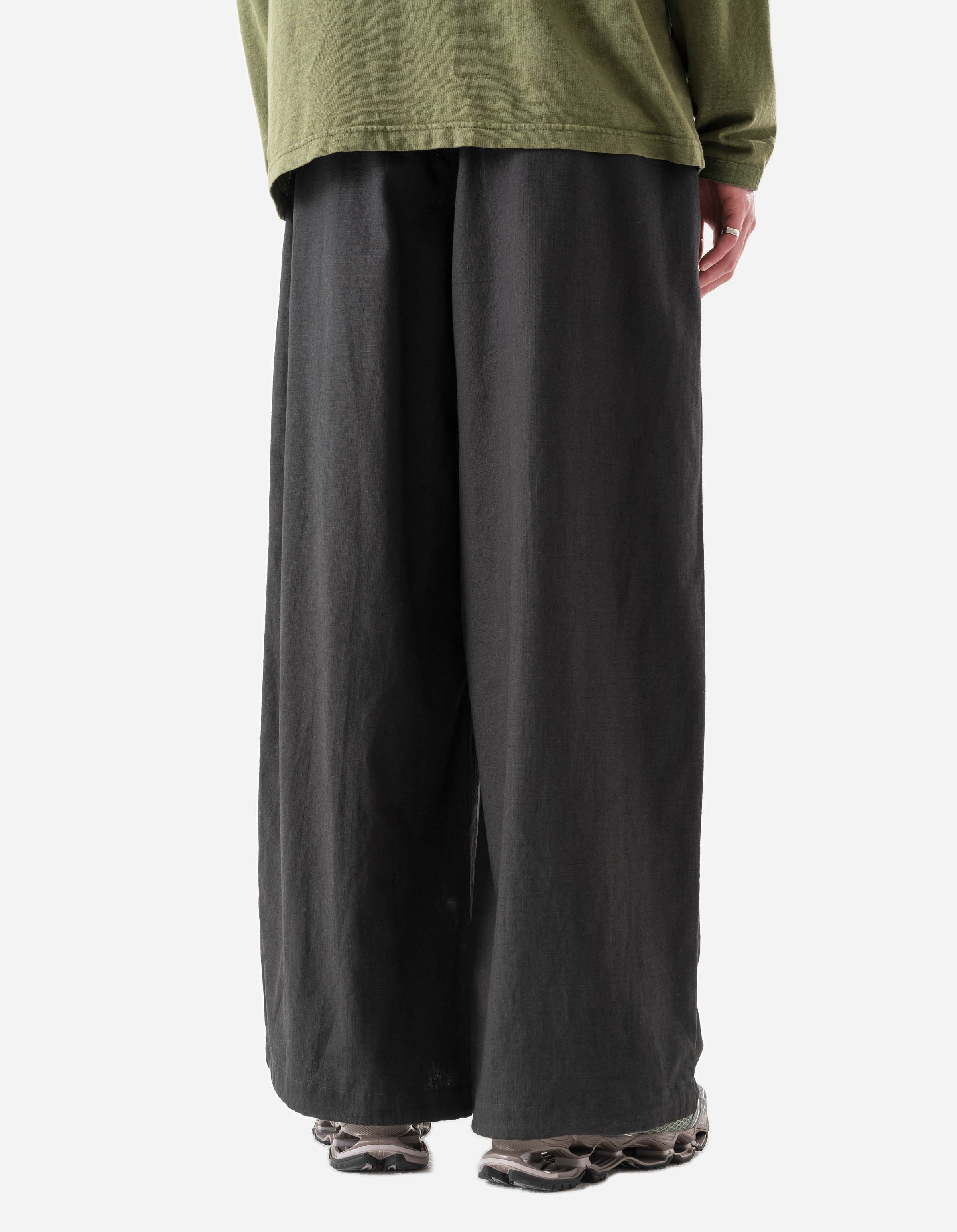 7319 Hemp Ripstop Pleated Trousers Black – Maharishi