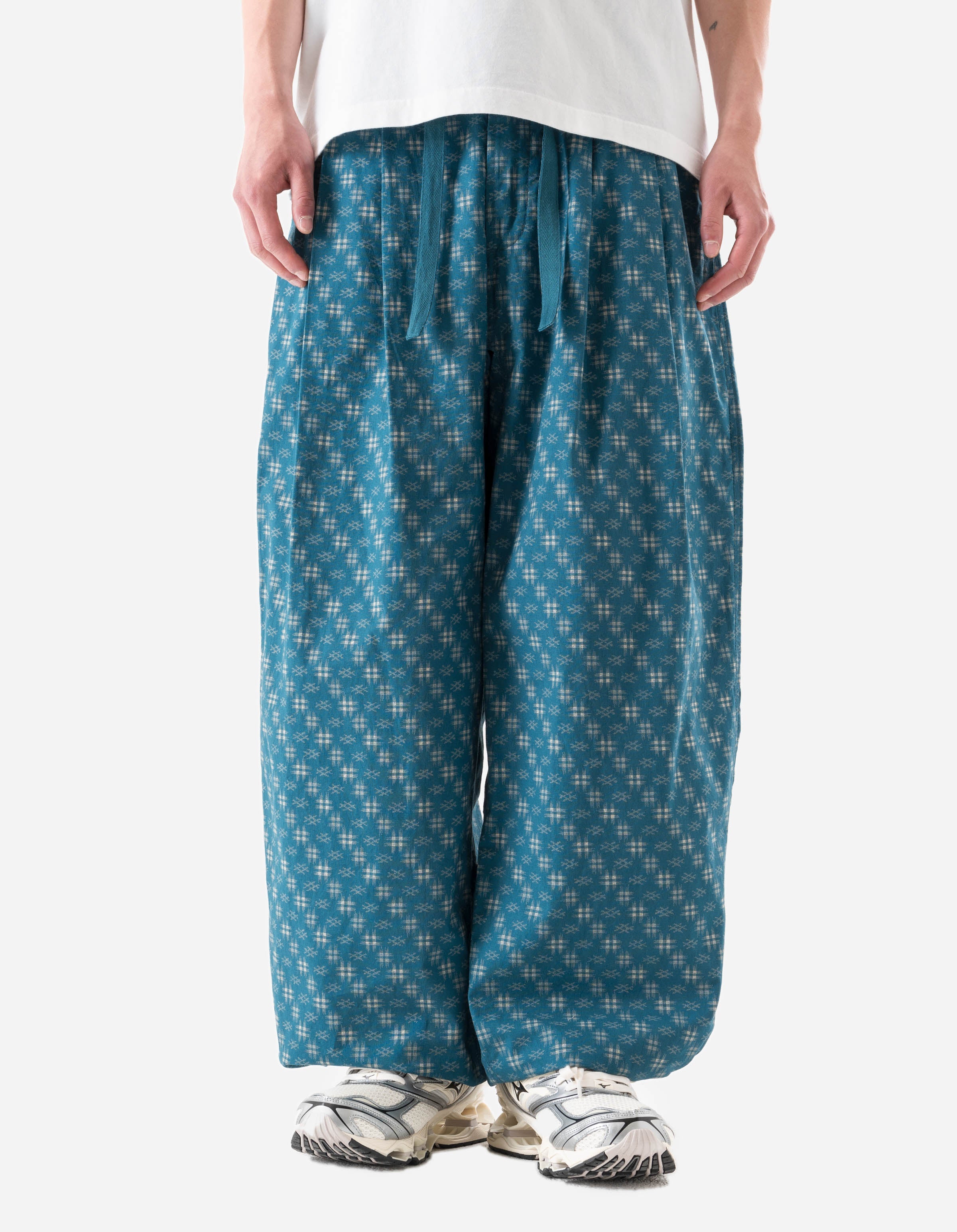 7323 Kasuri Loose Track Pants Aizome Blue – Maharishi