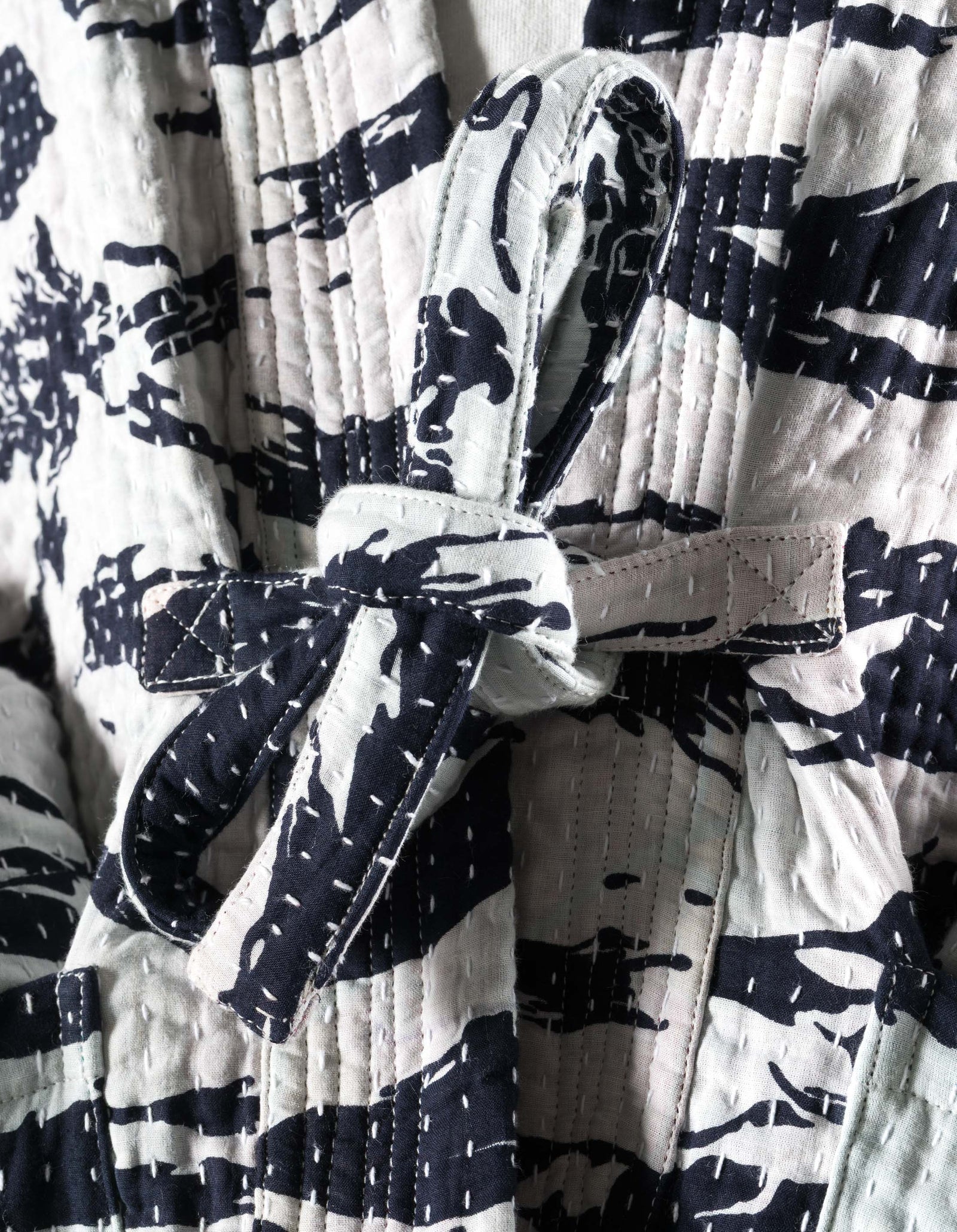 7333 Tigerstripe Kimono Navy/Ecru