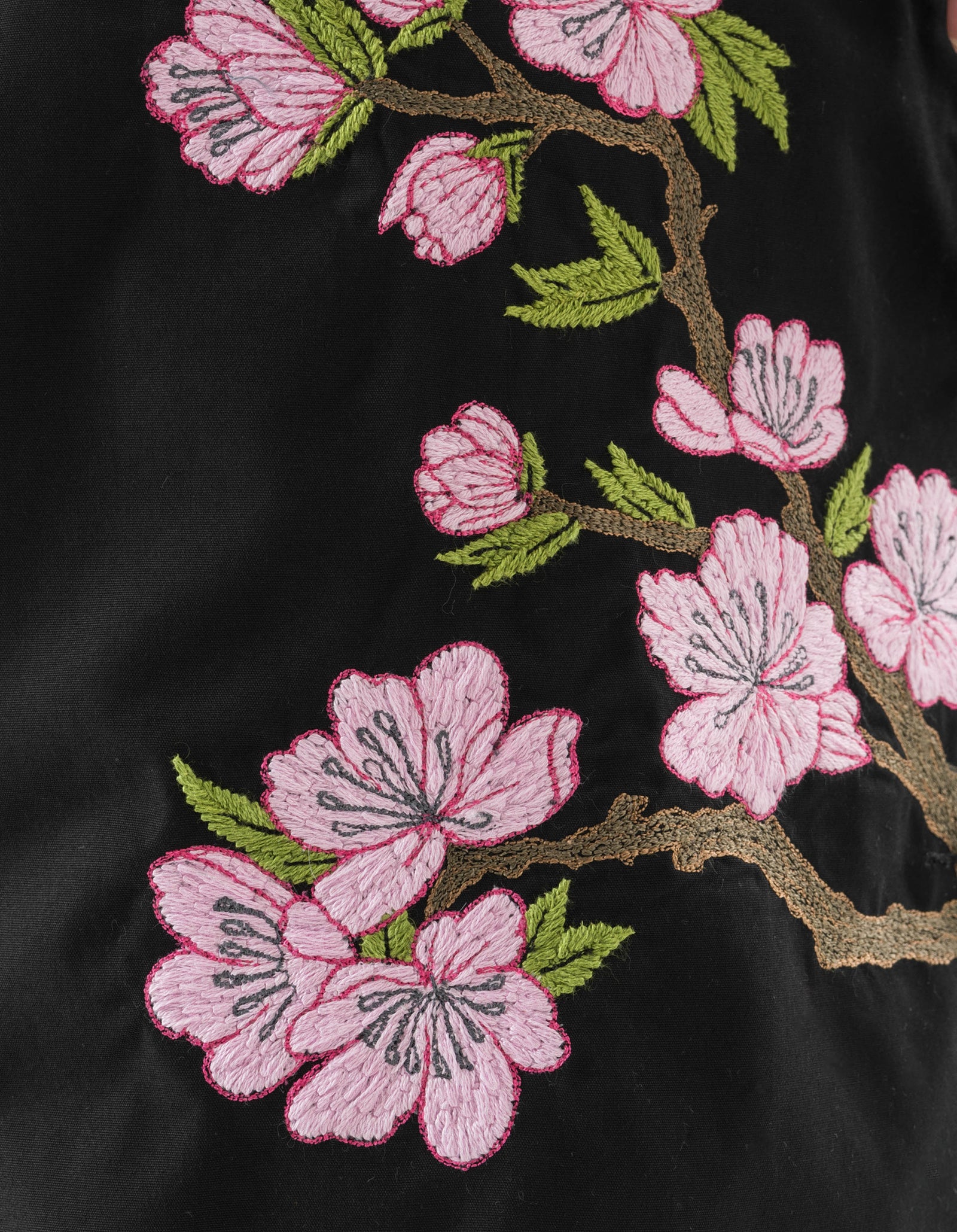 7353 Sakura Serenity Loose Snoshorts Black