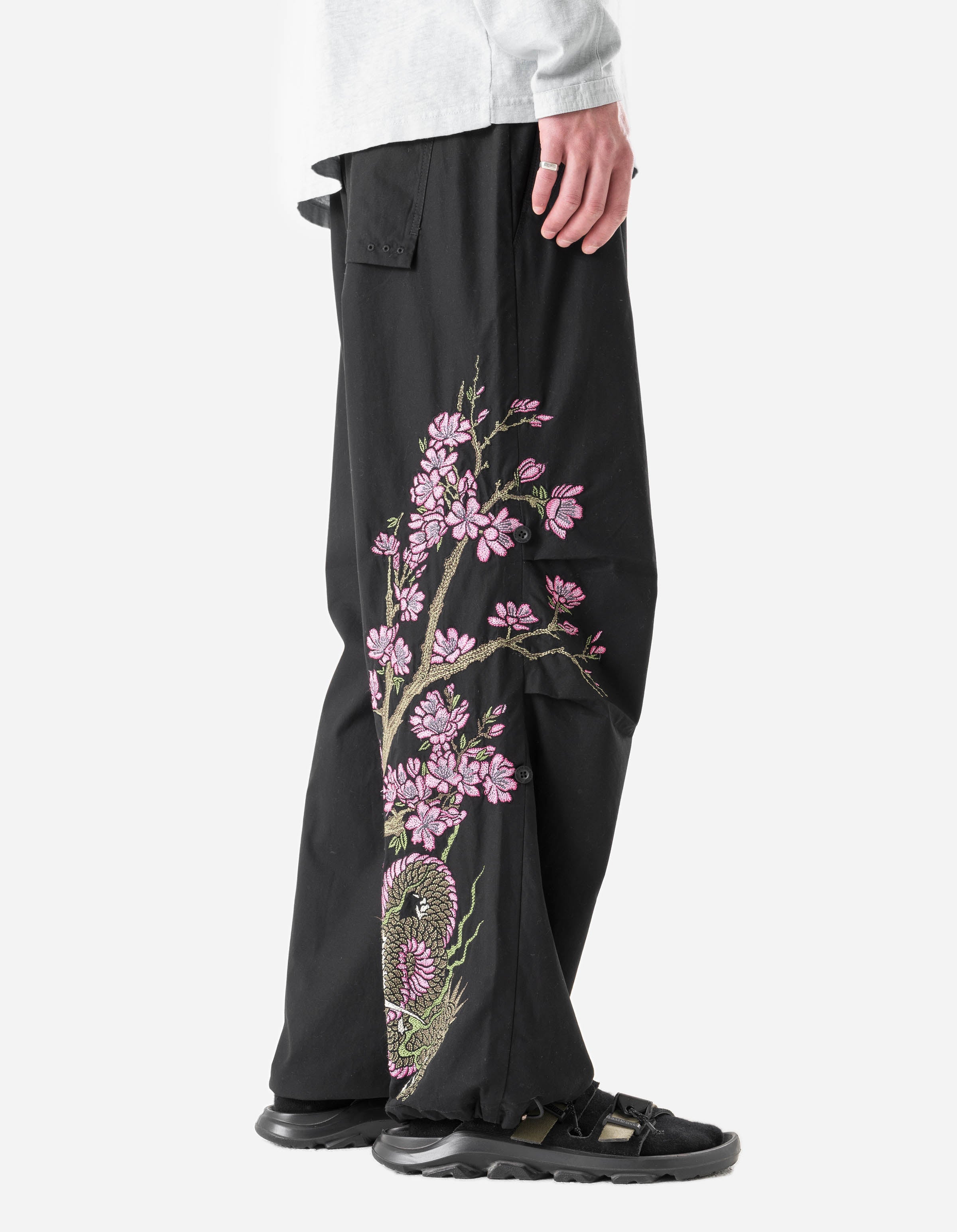 7354 Sakura Serenity Loose Snopants® Black – Maharishi