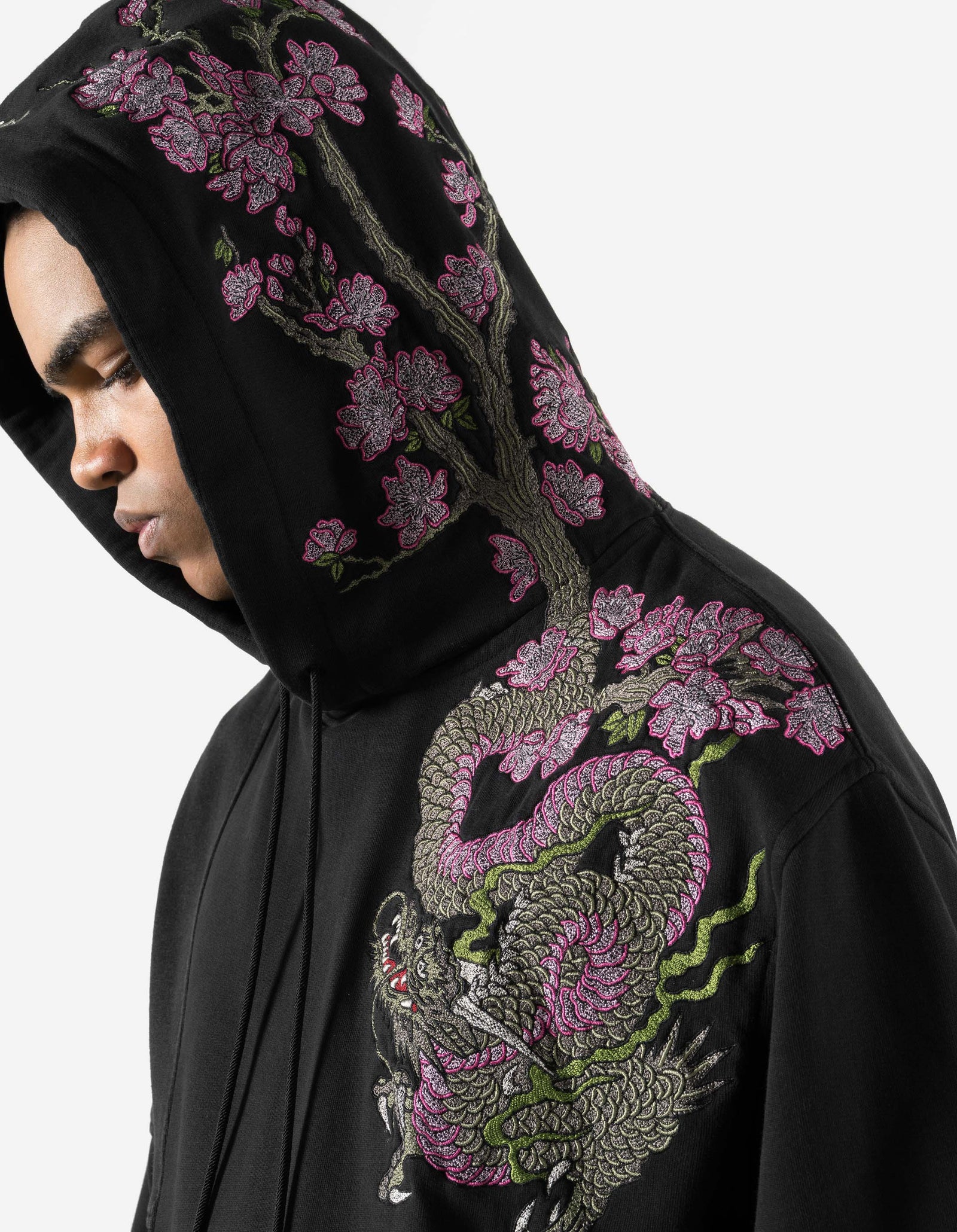 7362 Sakura Tugihagi Hooded Sweat Black