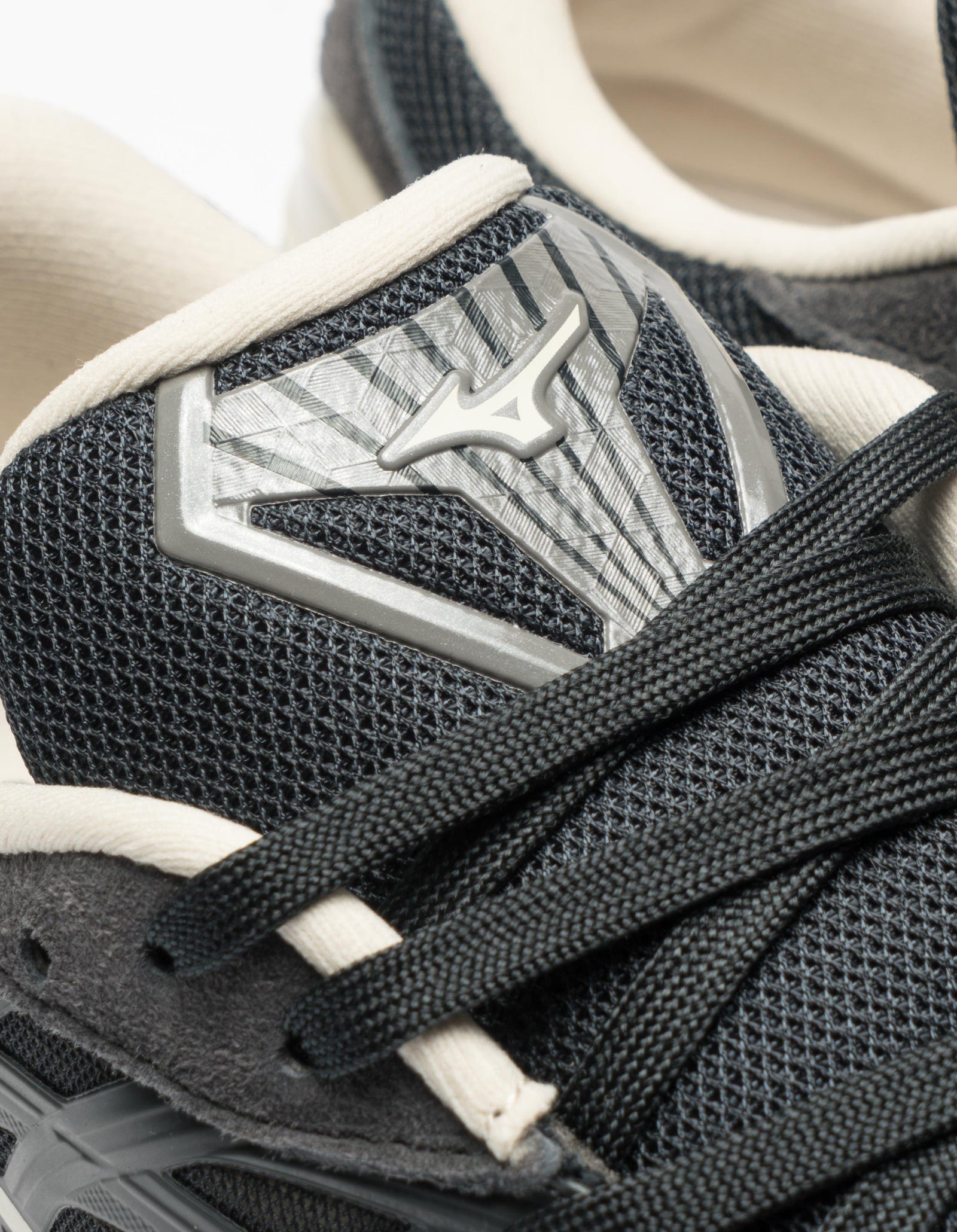 Mizuno Wave Prophecy LS Vulcan/Pristine/Quiet Shade – Maharishi