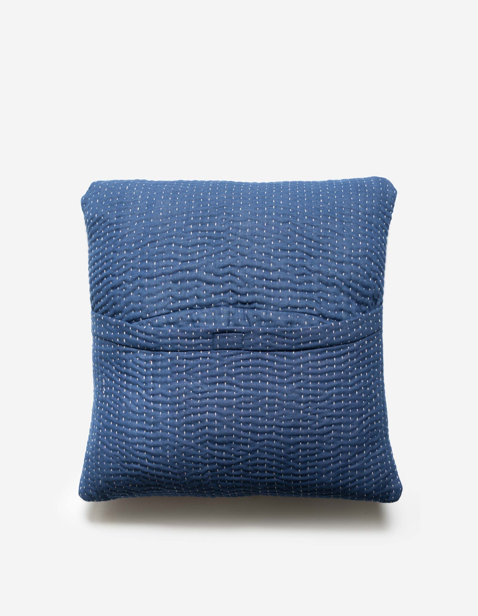 1471 Mahaboro Cushion Cover Navy/Ecru