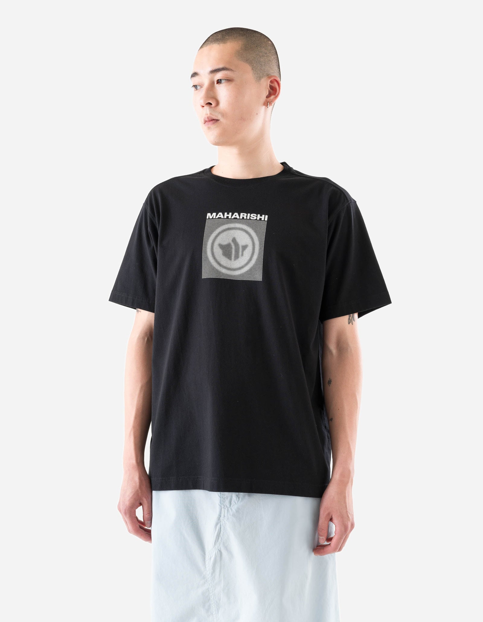 7370 Dot Temple S/S T-Shirt Black