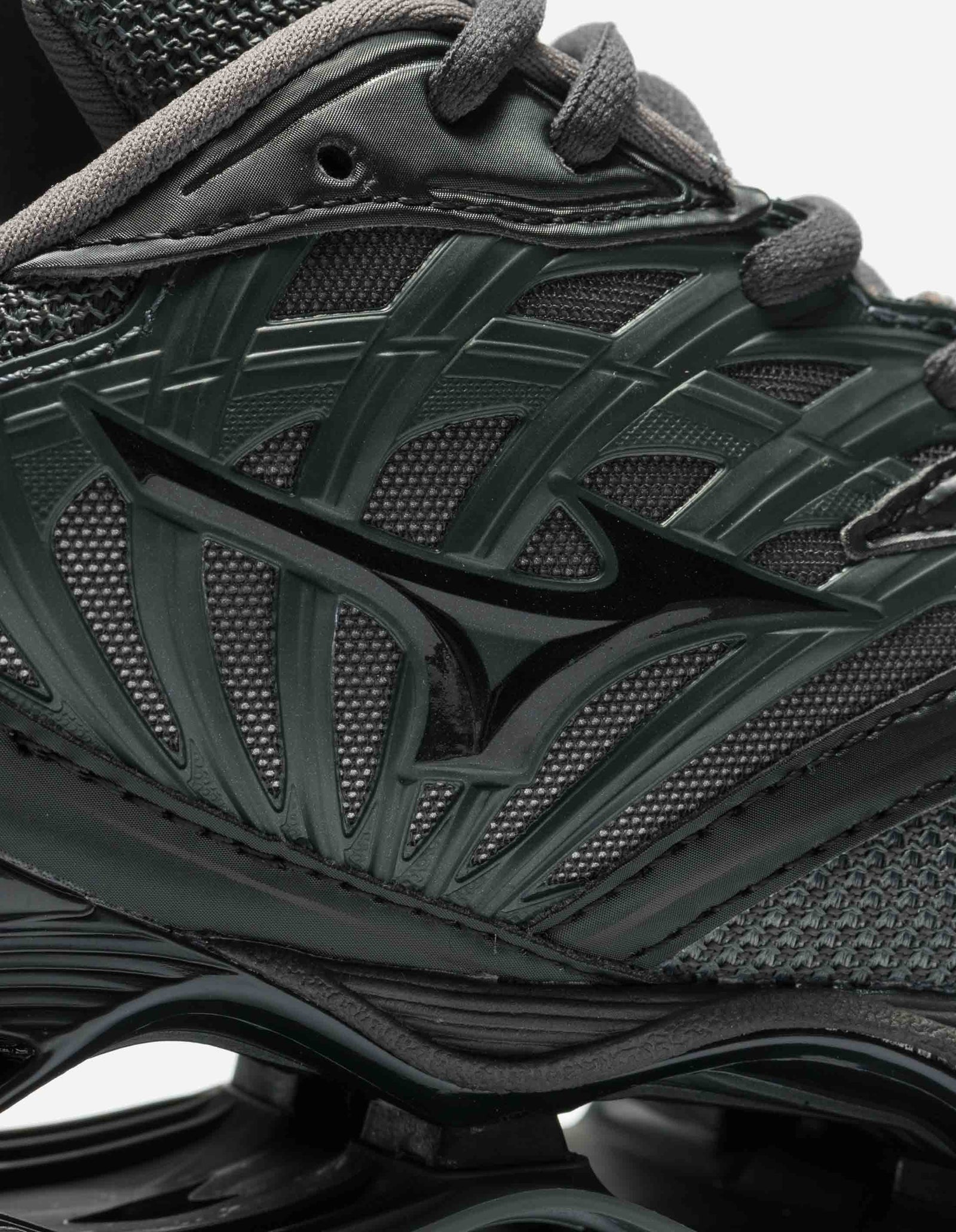 Mizuno Wave Prophecy LS Iron Gate/Black/Black Sand