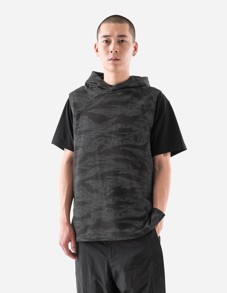 7271 Camo Hooded Prayer Gilet Subdued Night