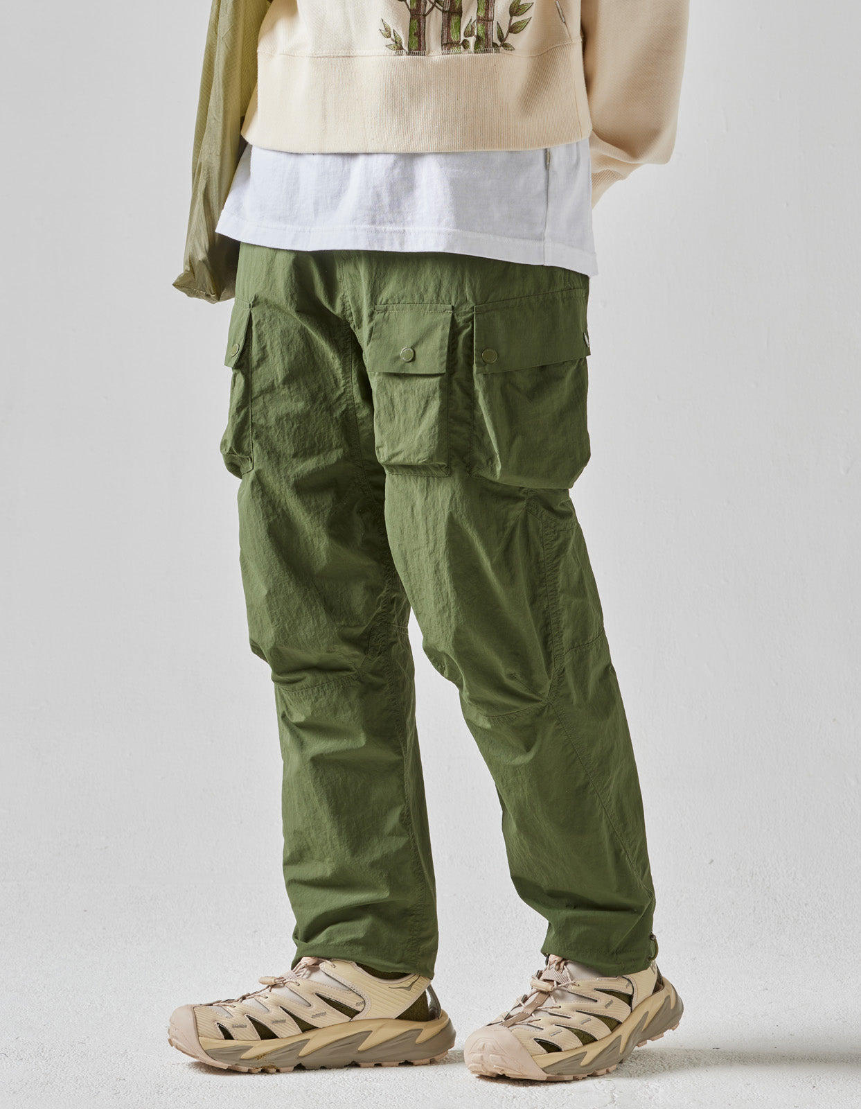 5040 Veg Dyed Cargo Track Pants Olive