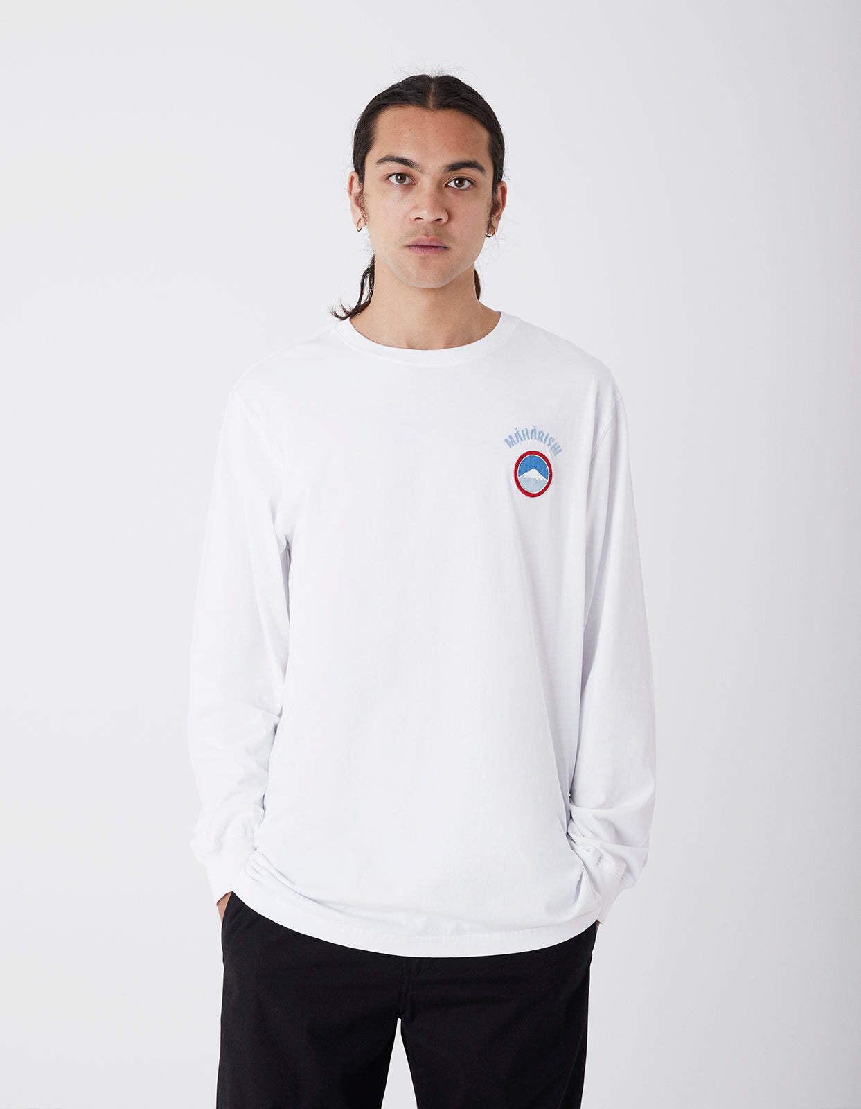 9858 Mahapatchco. Embroidered L/S T-Shirt White