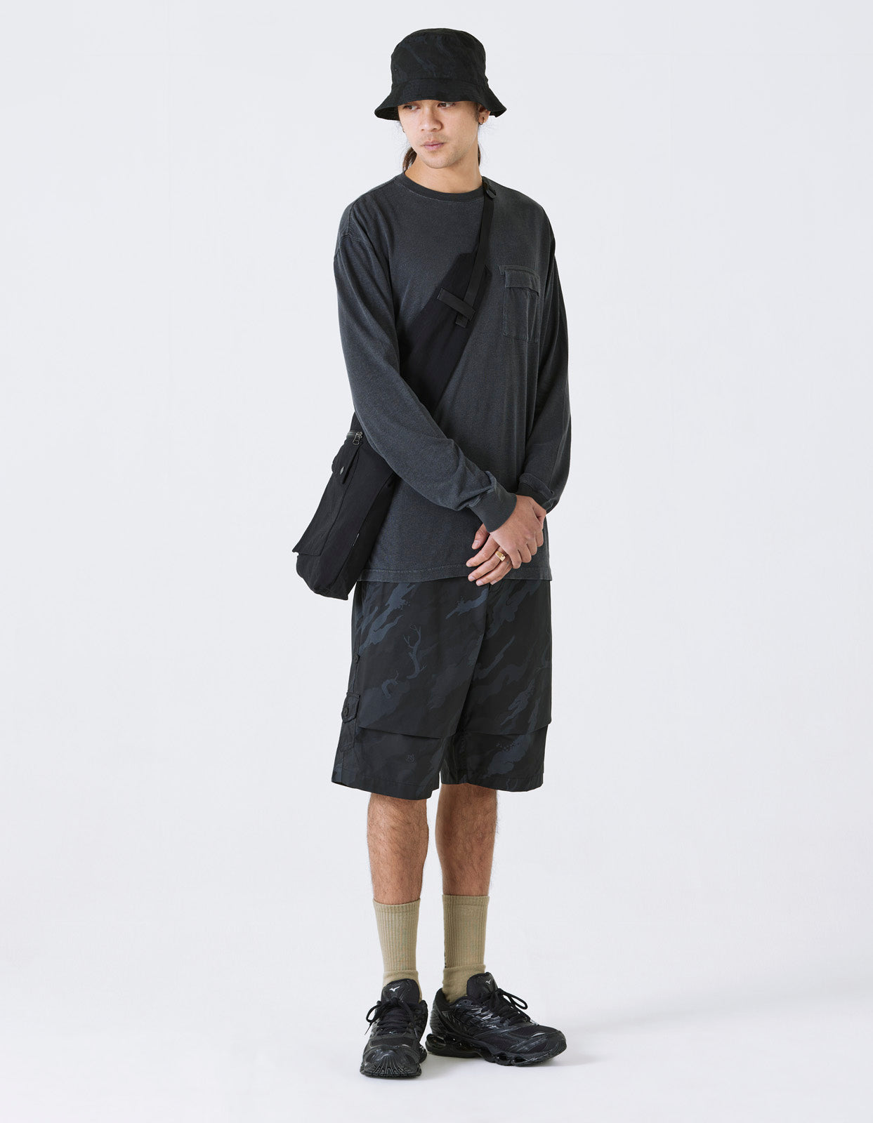 8010 Hemp Organic L/S Pocket T-Shirt Black