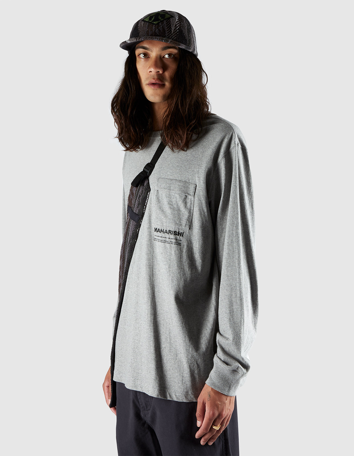 7022 MILTYPE Pocket LS T-Shirt · Organic Cotton Jersey 190 Grey Marl
