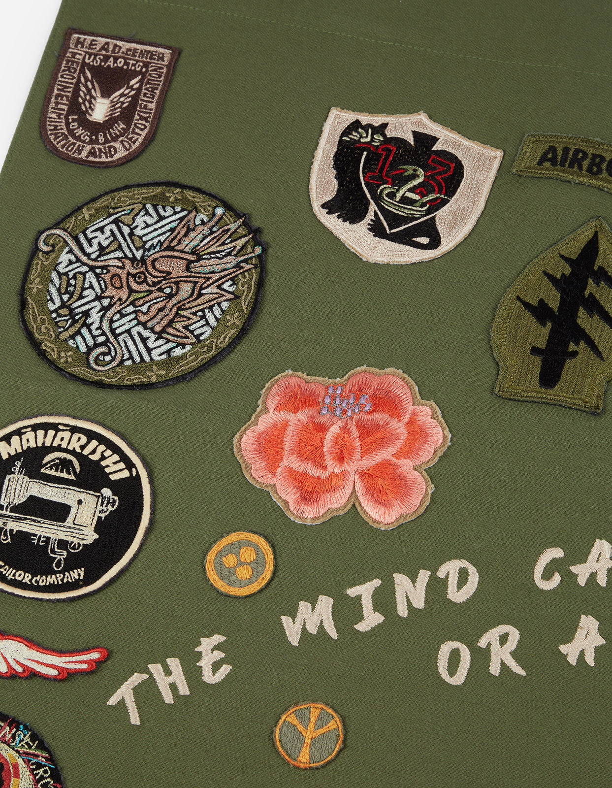 2136 Pearl Dragon Wall Tapestry Olive OG-107F